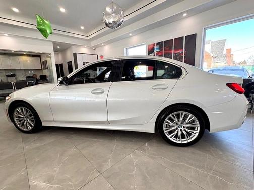 2024 BMW 330 xDrive