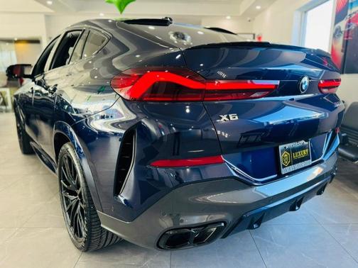 2024 BMW X6 M60i