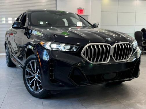 Carbon Black Metallic 2026 BMW X6 xDrive40i