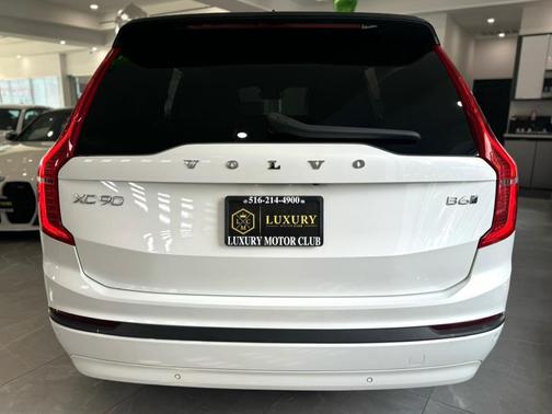 2023 Volvo XC90 B6 Plus 6-Seater