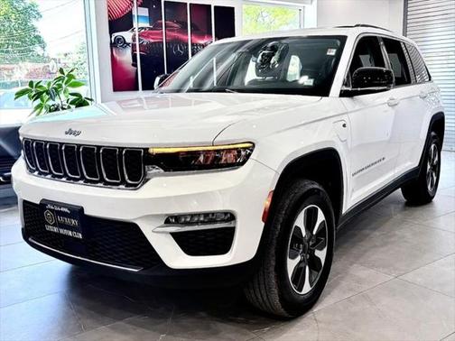 2022 Jeep Grand Cherokee 4xe Base