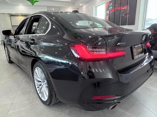 2024 BMW 330 i xDrive