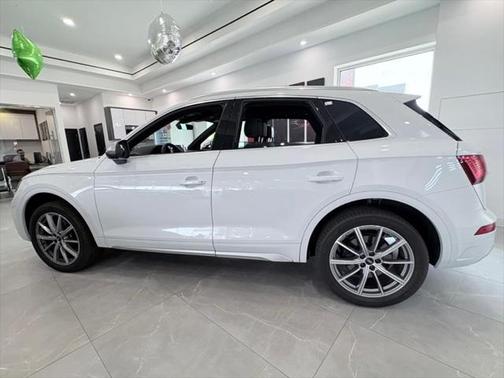 2022 Audi SQ5 3.0T Premium Plus