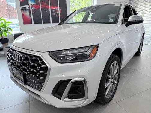 2022 Audi SQ5 3.0T Premium Plus