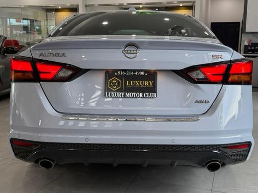Gray Sky Pearl 2023 Nissan Altima SR Intelligent AWD