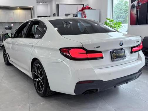 2022 BMW 530 i xDrive