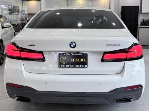 2022 BMW 530 i xDrive