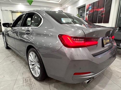 2024 BMW 330 xDrive