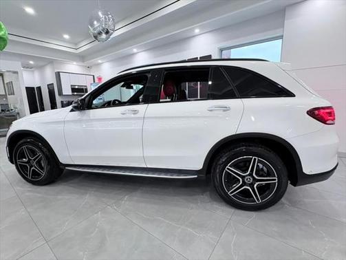 2021 Mercedes-Benz GLC 300 4MATIC