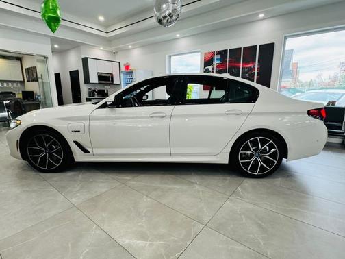 2023 BMW 530e Base