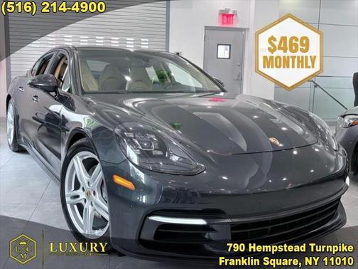 2017 Porsche Panamera 4