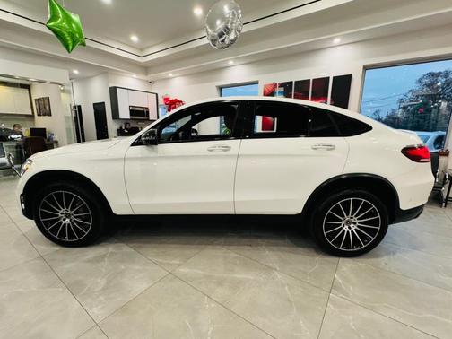 2023 Mercedes-Benz GLC 300 4MATIC Coupe