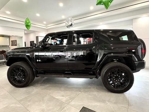 2024 GMC HUMMER EV SUV 2X