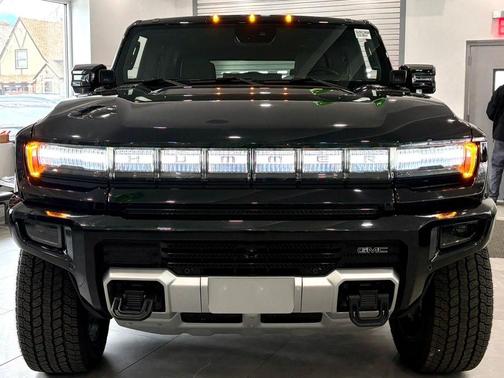 2024 GMC HUMMER EV SUV 2X