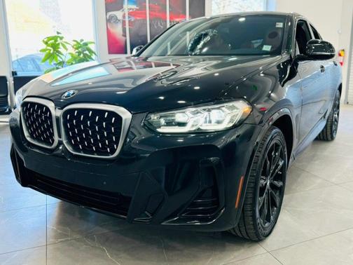 2022 BMW X4 xDrive30i