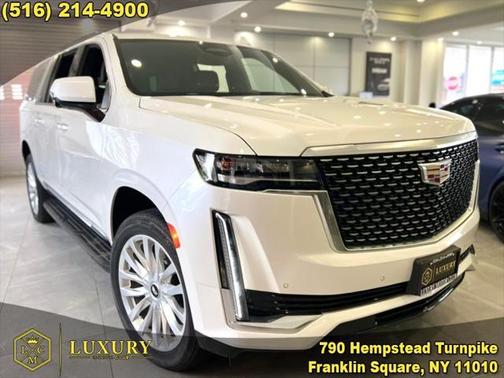 2022 Cadillac Escalade ESV Luxury