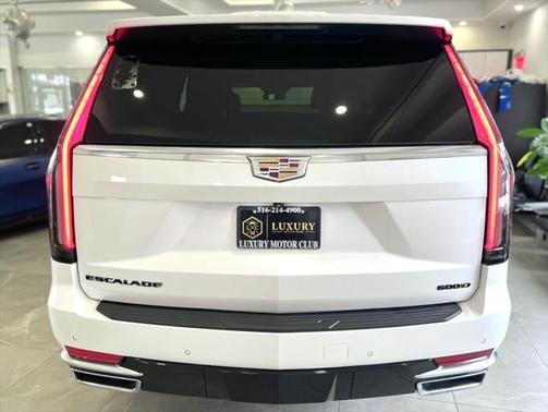 2022 Cadillac Escalade ESV Luxury