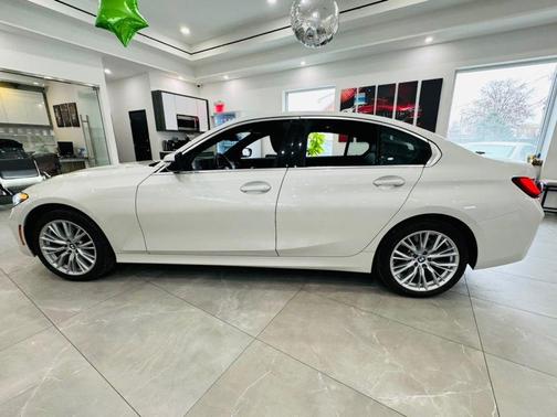 2024 BMW 330 xDrive