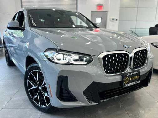 2025 BMW X4 xDrive30i