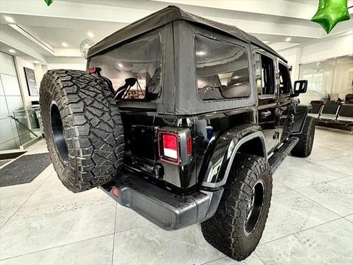 2023 Jeep Wrangler 4-Door Sahara 4x4