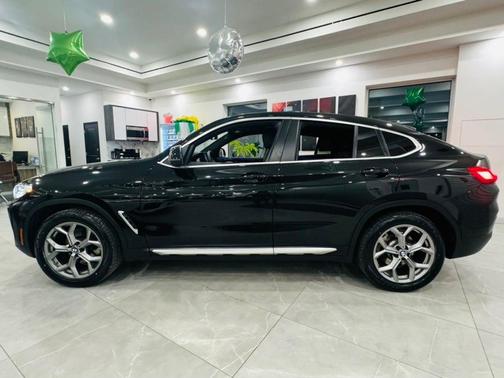 2024 BMW X4 xDrive30i