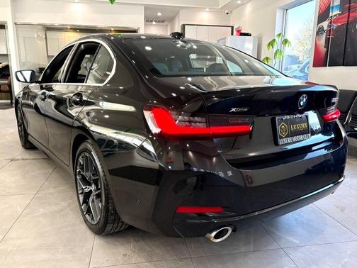 2025 BMW 330 xDrive