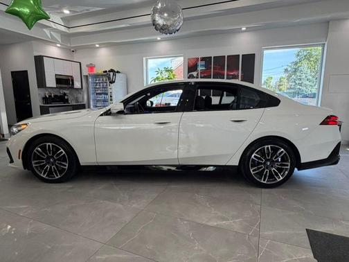 Alpine White 2026 BMW 530 xDrive