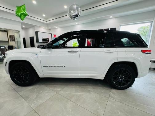 2024 Jeep Grand Cherokee 4xe Summit Reserve