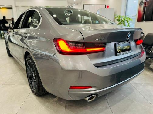 2025 BMW 330 xDrive