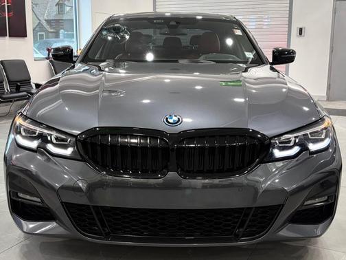 2022 BMW 330e Base