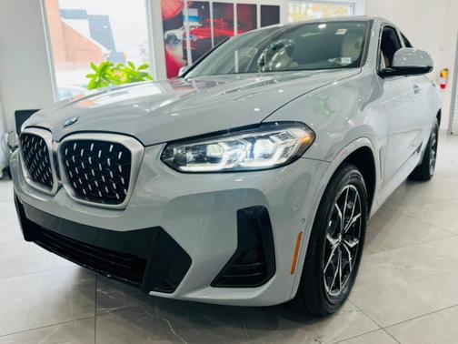 2024 BMW X4 xDrive30i
