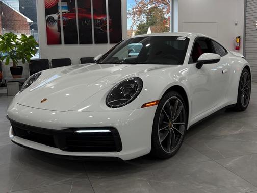 2021 Porsche 911 Carrera 4
