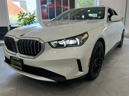 2024 BMW 530 i xDrive