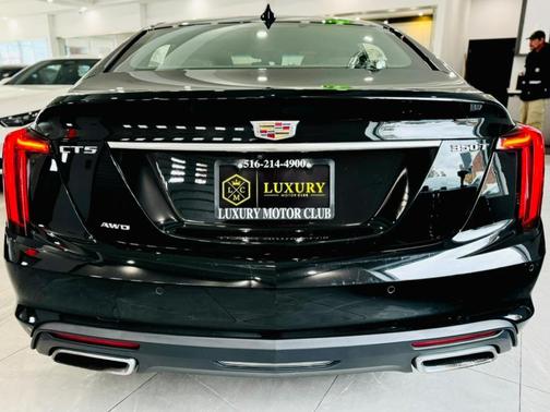 2022 Cadillac CT5 Luxury