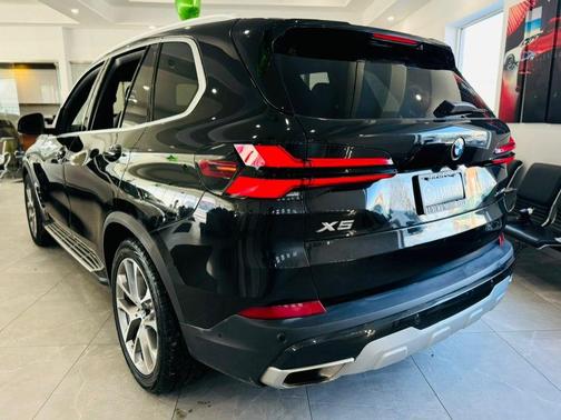 2025 BMW X5 xDrive40i