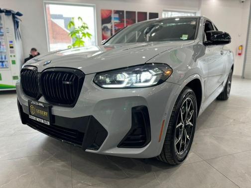 2023 BMW X4 M40i