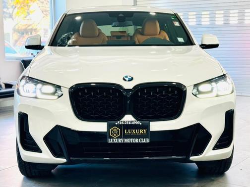 2023 BMW X4 xDrive30i