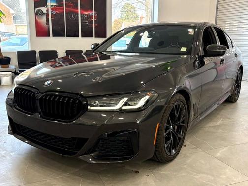 2022 BMW 530 i