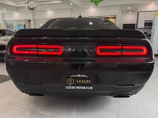 Pitch Black Clearcoat 2022 Dodge Challenger R/T Scat Pack