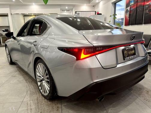 2022 Lexus IS 300 Base