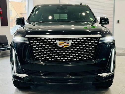 2022 Cadillac Escalade Luxury