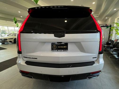 Crystal White Tricoat 2023 Cadillac Escalade ESV Premium Luxury