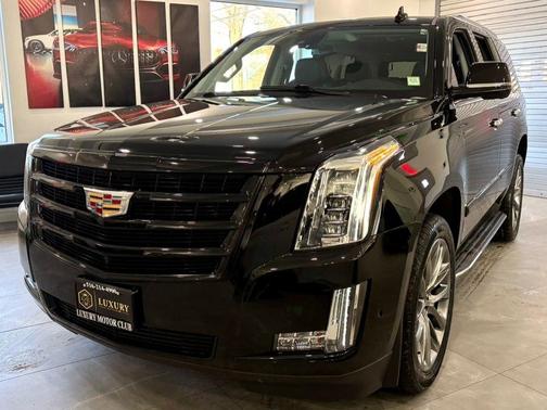 2020 Cadillac Escalade Luxury