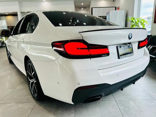 2023 BMW 530e Base