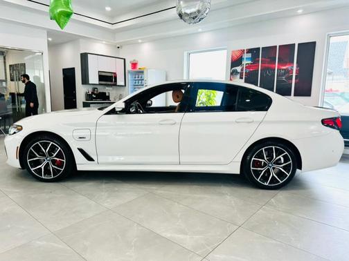 2023 BMW 530e Base