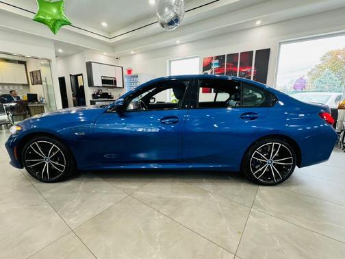 2023 BMW 330e Base