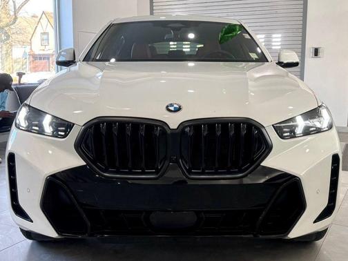 2026 BMW X6 xDrive40i
