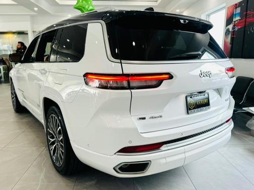 2022 Jeep Grand Cherokee L Summit Reserve