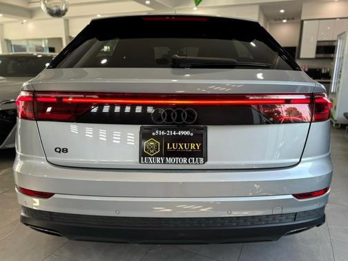 2024 Audi Q8 55 Premium