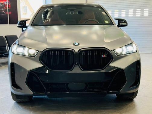 Frozen Pure Grey Metallic 2024 BMW X6 M60i
